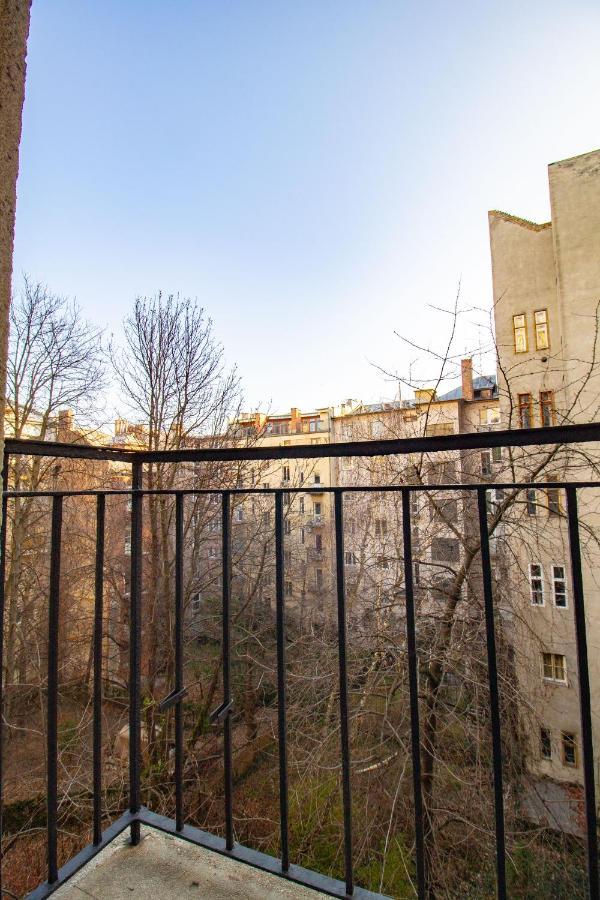 Small Paris Budapeste Exterior foto
